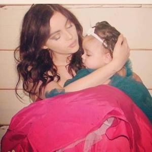 Meet your Posher, Alicia